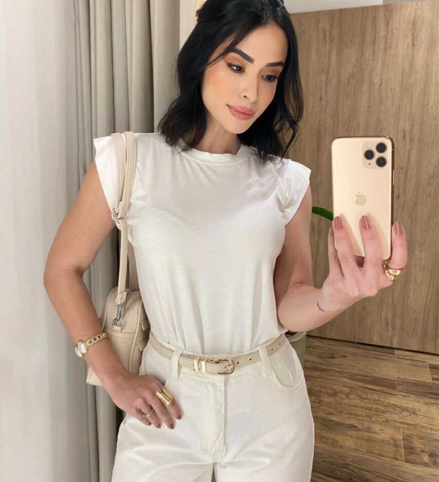 Blusa Feminina Tee Muscle Olívia Off White - Fernanda Ramos Store