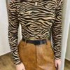 Body Feminino Diana sem Bojo Tule Manga Longa Animal Print Bege - Fernanda Ramos Store