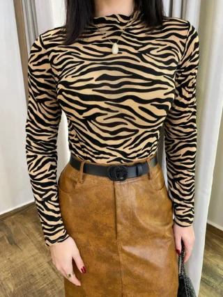 Body Feminino Diana sem Bojo Tule Manga Longa Animal Print Bege - Fernanda Ramos Store