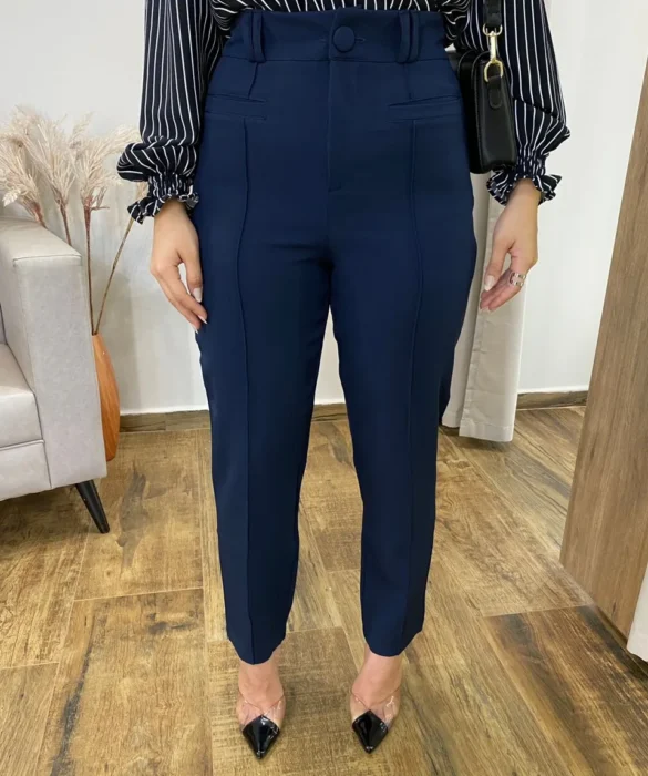 Calça Feminina Alfaiataria Aurora Azul Marinho com Bolsos - Fernanda Ramos Store