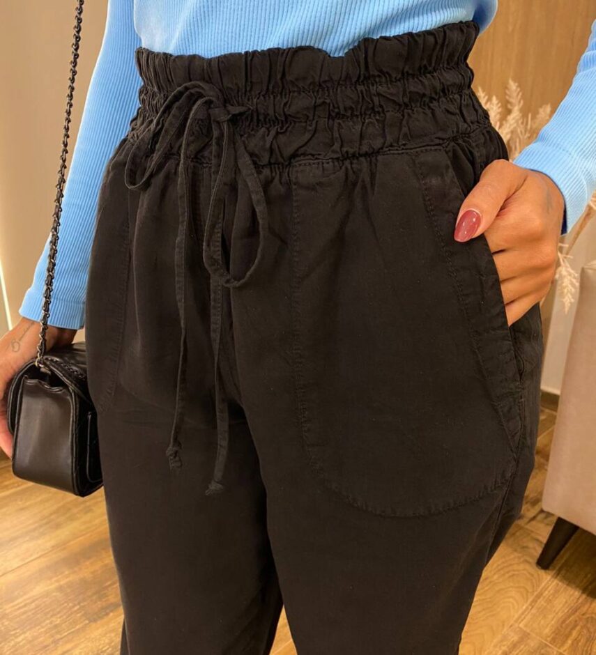 Calça Feminina Jogger com Elástico Liocel Preta 015654 - Fernanda Ramos Store