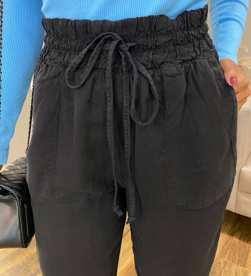 Calça Feminina Jogger com Elástico Liocel Preta 015654 - Fernanda Ramos Store