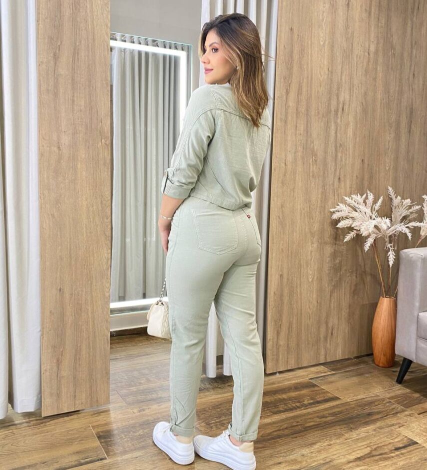 Calça Feminina Mom com Elástico Liocel Verde Menta 016537 - Fernanda Ramos Store