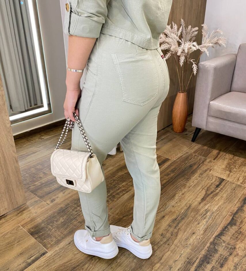 Calça Feminina Mom com Elástico Liocel Verde Menta 016537 - Fernanda Ramos Store