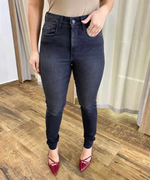 Calça Feminina Skinny Betina Jeans Preta com Elastano 26981 - Fernanda Ramos Store