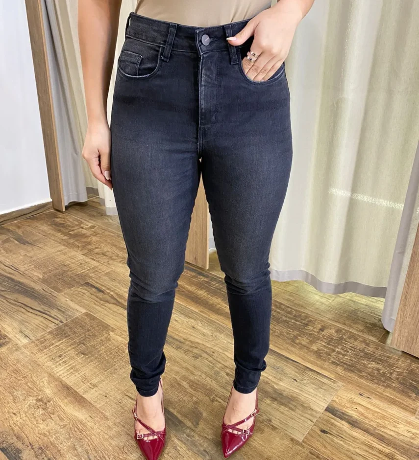 Calça Feminina Skinny Betina Jeans Preta com Elastano 26981 - Fernanda Ramos Store