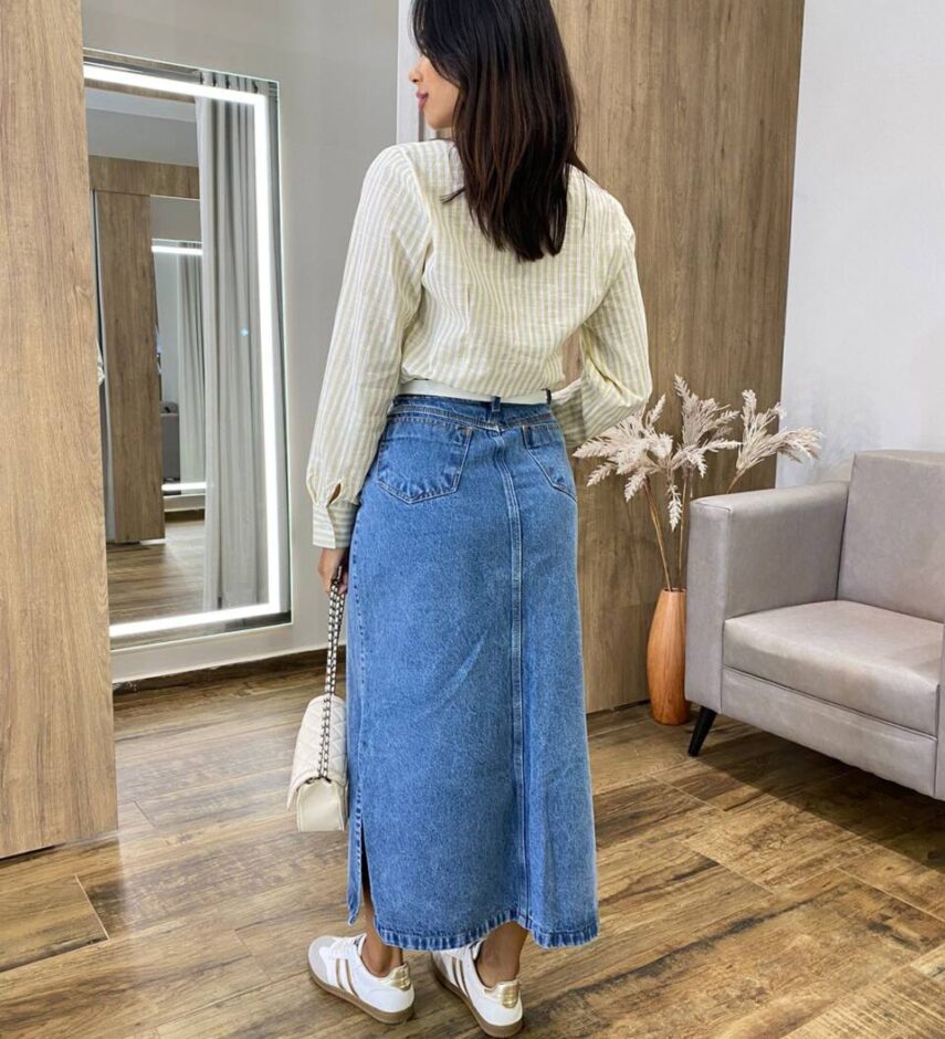 Camisa Cropped Alongado Manga Longa Listrado de Bege - Fernanda Ramos Store