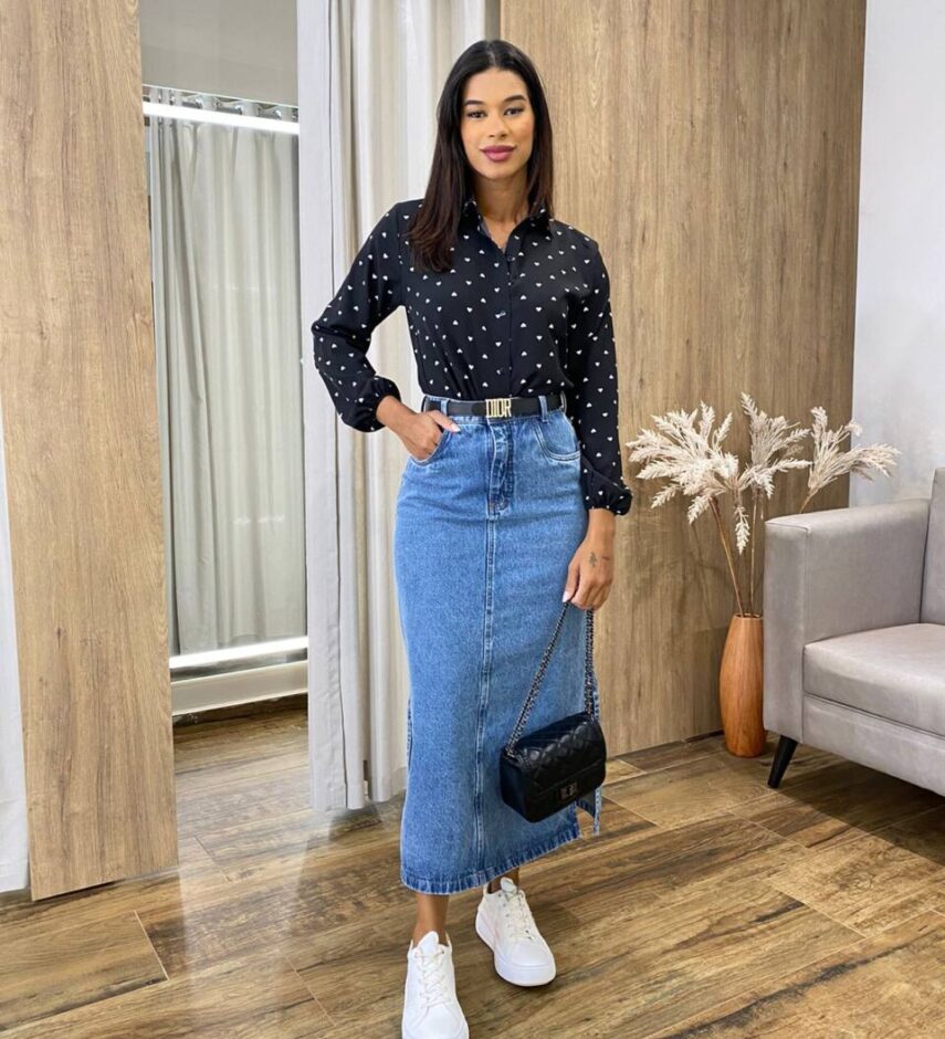 Camisa Feminina Jade Manga Longa Preta Estampada com Corações - Fernanda Ramos Store