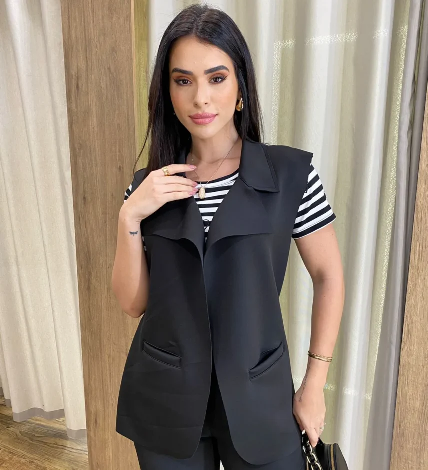 Colete Feminino Raquel com Bolsos Falsos Preto - Fernanda Ramos Store
