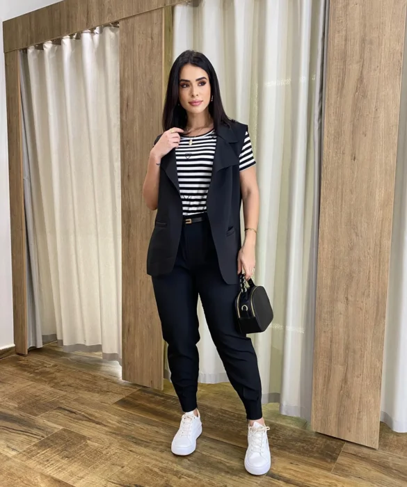 Colete Feminino Raquel com Bolsos Falsos Preto - Fernanda Ramos Store