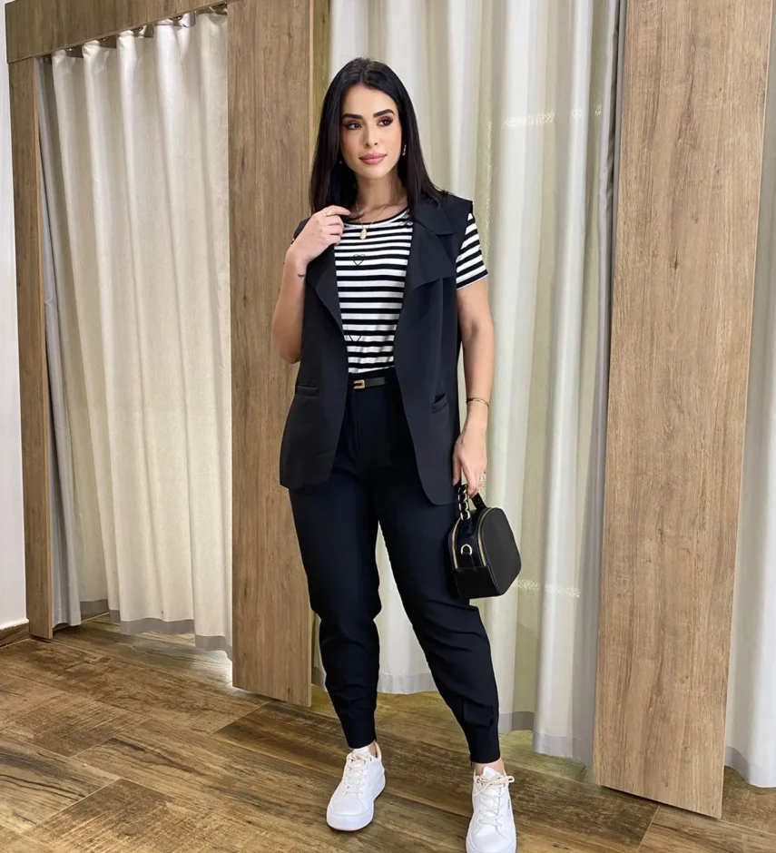 Colete Feminino Raquel com Bolsos Falsos Preto - Fernanda Ramos Store