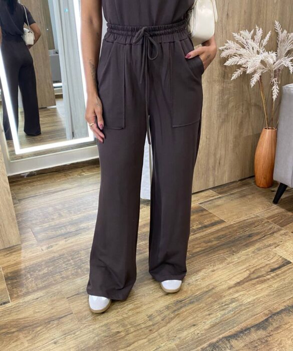 Conjunto Moletinho Lara Calça Pantalona e Cropped Marrom - Fernanda Ramos Store