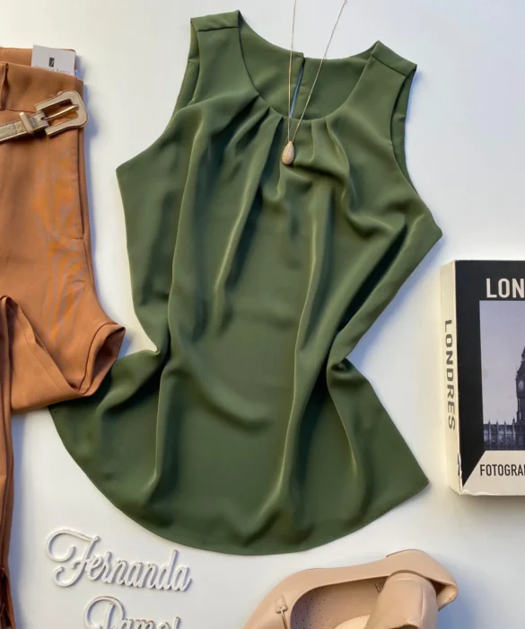 Regata Feminina Crepe Antonella Verde Militar - Fernanda Ramos Store