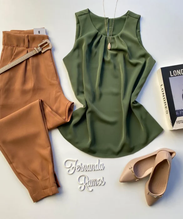 Regata Feminina Crepe Antonella Verde Militar - Fernanda Ramos Store