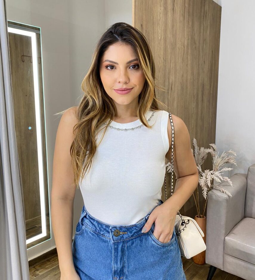 Regata Feminina Modal Agatha com Aplicações Branca - Fernanda Ramos Store