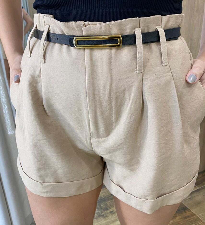 Short Feminino Alfaiataria Lara Bege com Cinto - Fernanda Ramos Store