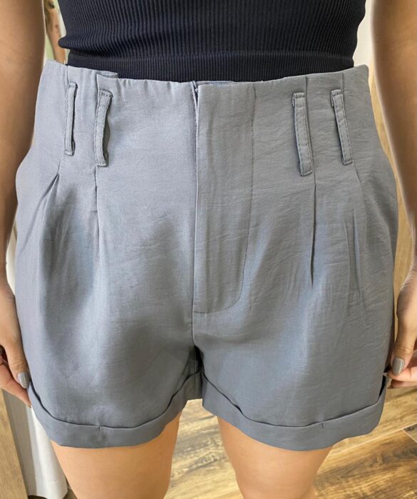 Short Feminino Alfaiataria Lara Cinza com Cinto - Fernanda Ramos Store