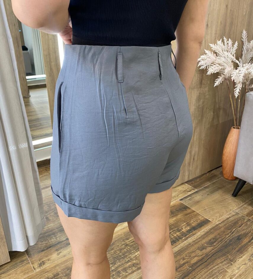 Short Feminino Alfaiataria Lara Cinza com Cinto - Fernanda Ramos Store