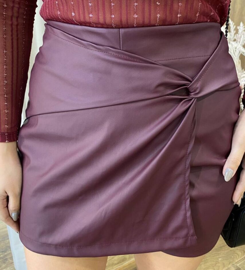 Short Saia Feminino Esther Couro Eco Bordô - Fernanda Ramos Store