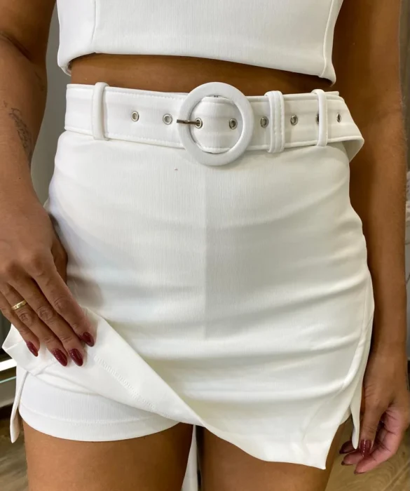 Short Saia Feminino Suzy Poliamida com Cinto Branco - Fernanda Ramos Store