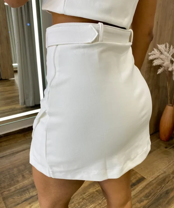 Short Saia Feminino Suzy Poliamida com Cinto Branco - Fernanda Ramos Store