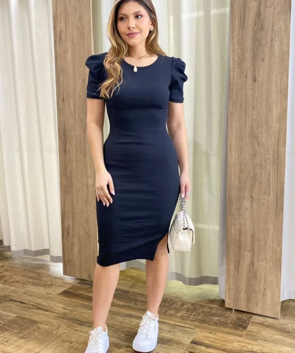 Vestido Curto sem Bojo Canelado Manga Princesa com Fenda Preto - Fernanda Ramos Store