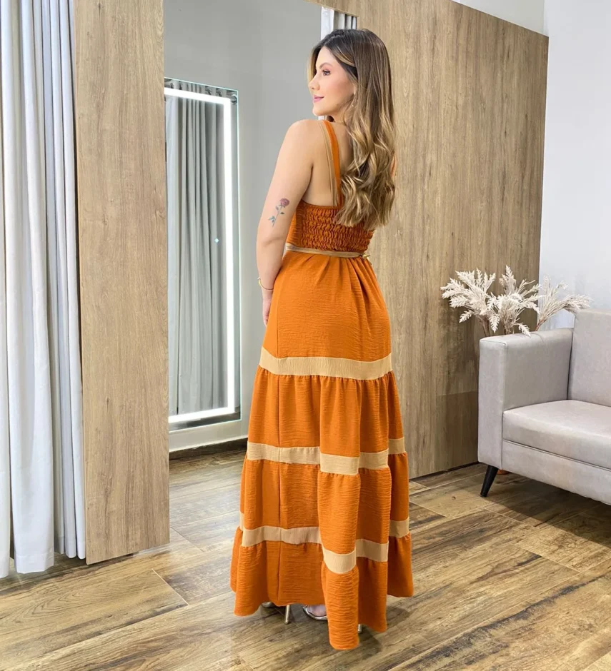 Vestido Longo Terracota sem Bojo com Detalhe Caramelo e Amarração - Fernanda Ramos Store