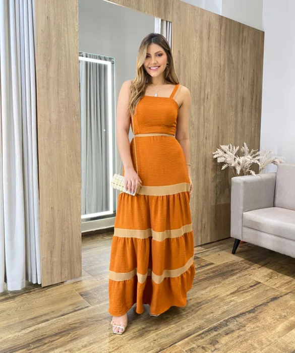 Vestido Longo Terracota sem Bojo com Detalhe Caramelo e Amarração - Fernanda Ramos Store