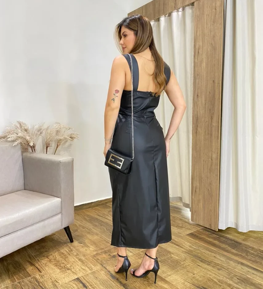 Vestido Midi Feminino Stella com Bojo Couro Eco Preto - Fernanda Ramos Store