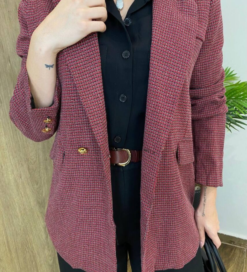 Blazer Feminino Tweed Manga Longa Aurora Vinho com Botões Dourados - Fernanda Ramos Store