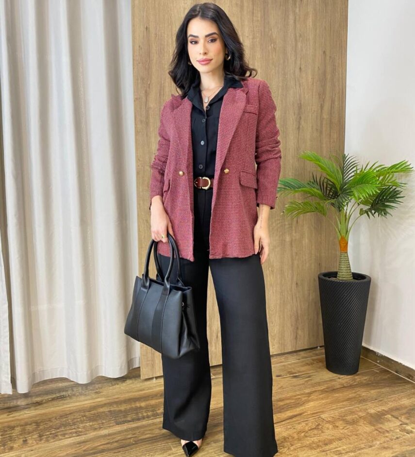 Blazer Feminino Tweed Manga Longa Aurora Vinho com Botões Dourados - Fernanda Ramos Store