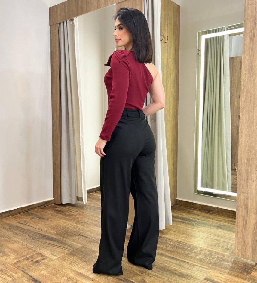Blusa Feminina Vitória Nula Manga Canelada Vinho - Fernanda Ramos Store