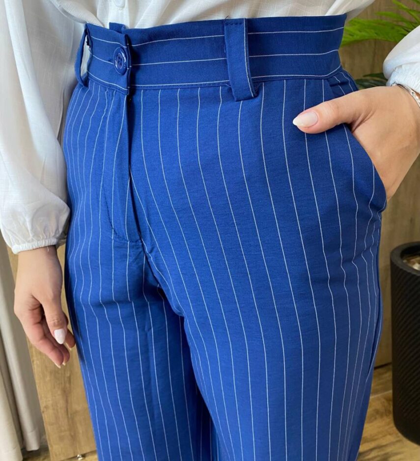 Calça Feminina Alfaiataria Pantalona Risca de Giz Azul - Fernanda Ramos Store