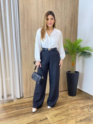 Calça Feminina Alfaiataria Pantalona Risca de Giz Preta - Fernanda Ramos Store