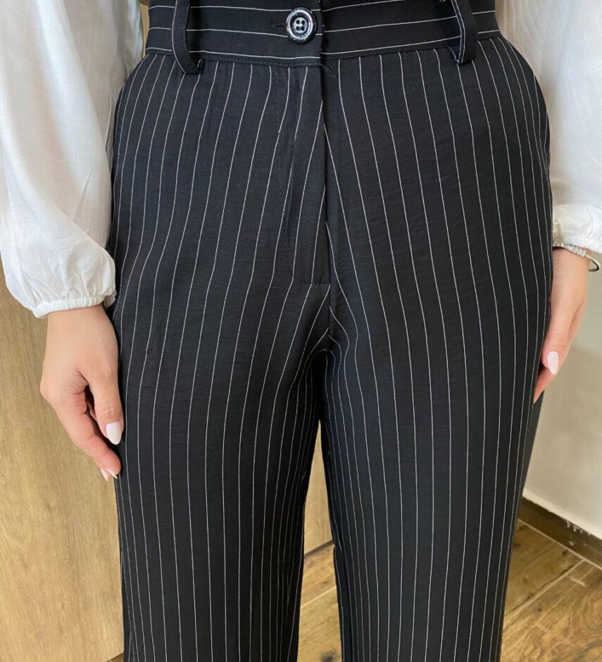 Calça Feminina Alfaiataria Pantalona Risca de Giz Preta - Fernanda Ramos Store
