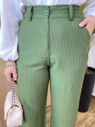 Calça Feminina Alfaiataria Pantalona Risca de Giz Verde - Fernanda Ramos Store