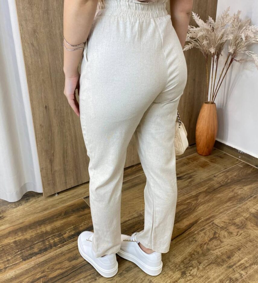 Calça Feminina Cecília Viscolinho Reta com 2 Botões Cru - Fernanda Ramos Store