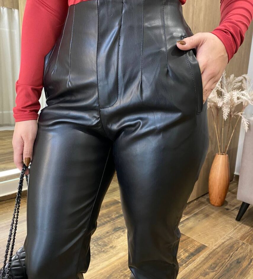 Calça Feminina Couro Eco Skinny Maitê Preta - Fernanda Ramos Store