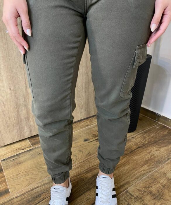 Calça Feminina Jogger Cargo Jeans Verde Militar com Cinto - Fernanda Ramos Store