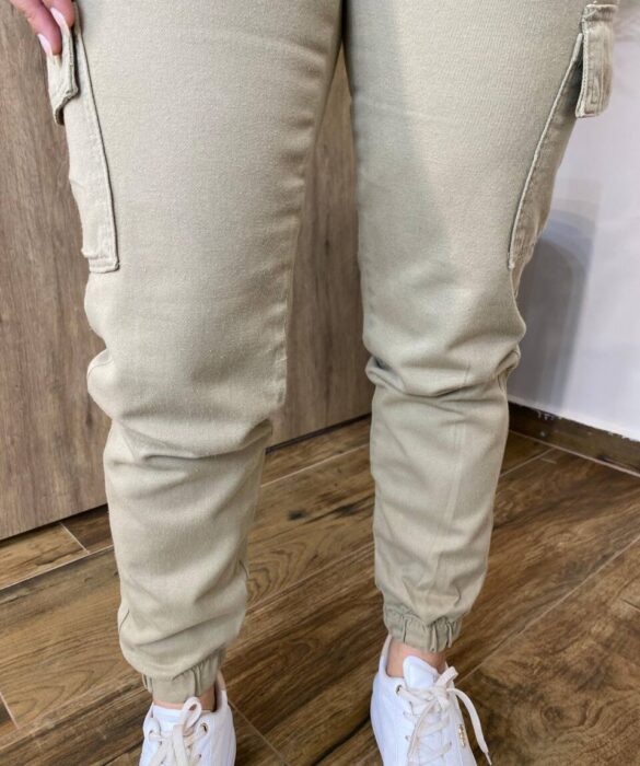 Calça Feminina Jogger Cargo Jeans Caqui com Cinto - Fernanda Ramos Store