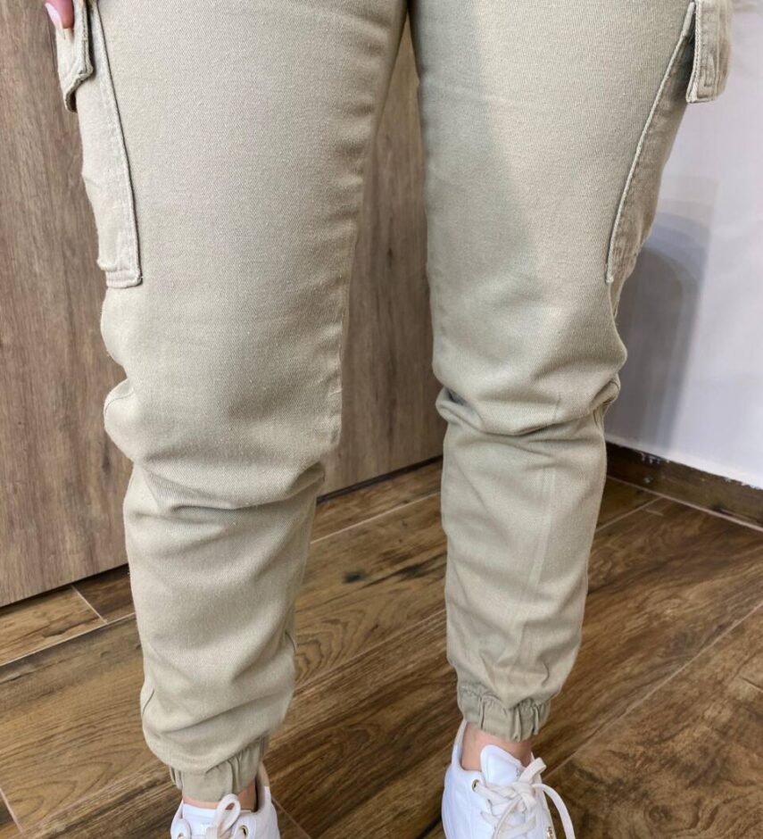 Calça Feminina Jogger Cargo Jeans Caqui com Cinto - Fernanda Ramos Store