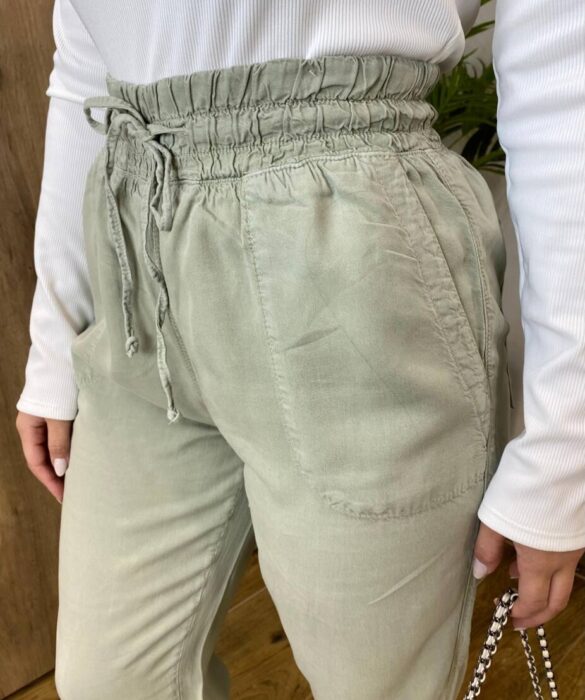 Calça Feminina Jogger com Elástico Liocel Verde 015654 - Fernanda Ramos Store