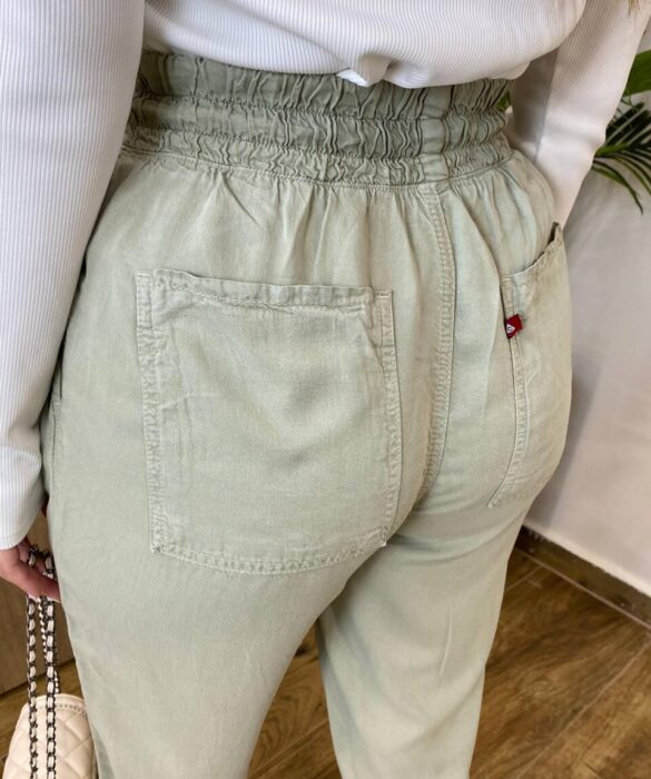 Calça Feminina Jogger com Elástico Liocel Verde 015654 - Fernanda Ramos Store