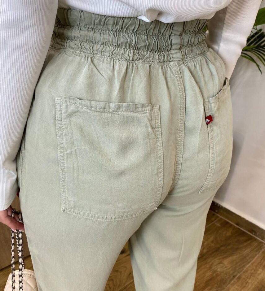 Calça Feminina Jogger com Elástico Liocel Verde 015654 - Fernanda Ramos Store