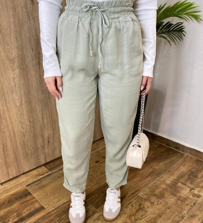 Calça Feminina Jogger com Elástico Liocel Verde 015654 - Fernanda Ramos Store