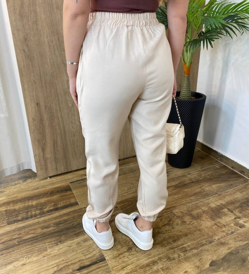 Calça Feminina Jogger Valentina com Bolsos e Amarração Nude - Fernanda Ramos Store