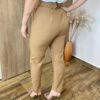 Calça Feminina Laísa Alfaiataria Reta Bege com Cinto - Fernanda Ramos Store