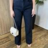 Calça Feminina Valentina Jeans Reta Barra a Fio Preta - Fernanda Ramos Store