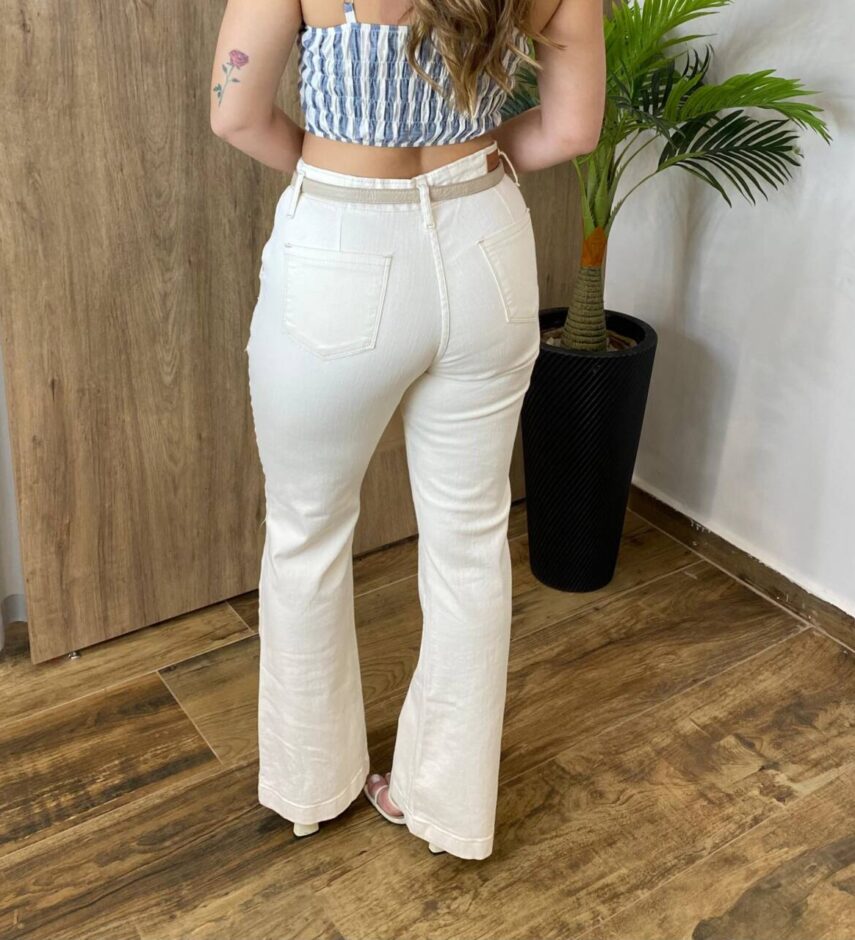 Calça Jeans Feminina Flare Boot Cut com Elastano Off White 26993 - Fernanda Ramos Store