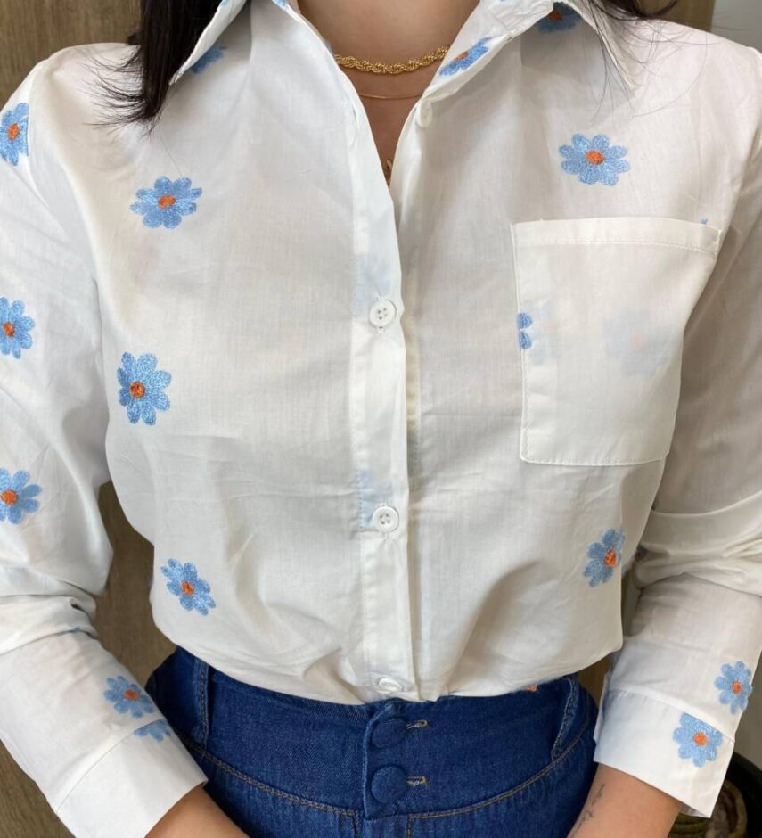 Camisa Feminina Social Branca com Bordado de Flor - Fernanda Ramos Store